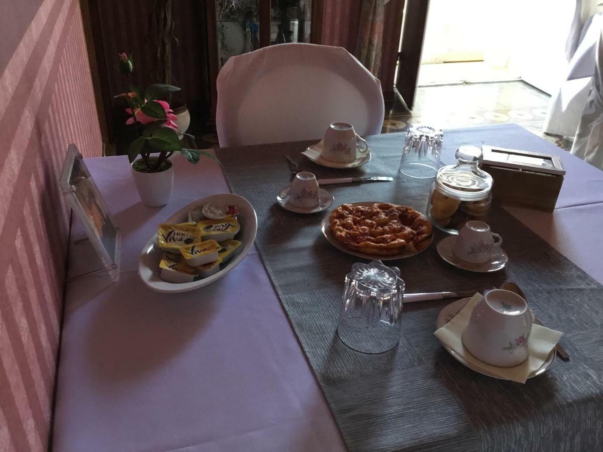 Casa Tonina Bed & Breakfast Карлофорте Екстериор снимка